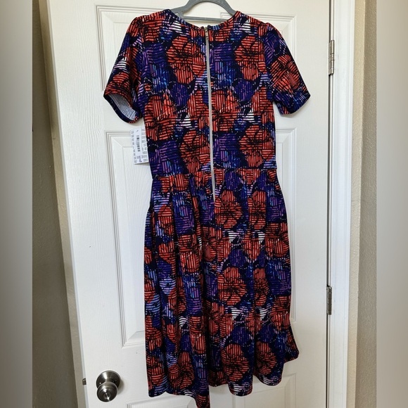 Lularoe Amelia Dress PTP 18. - Picture 2 of 2